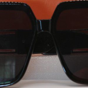 HERMES Oversized-Square Ladies Sunglasses Black